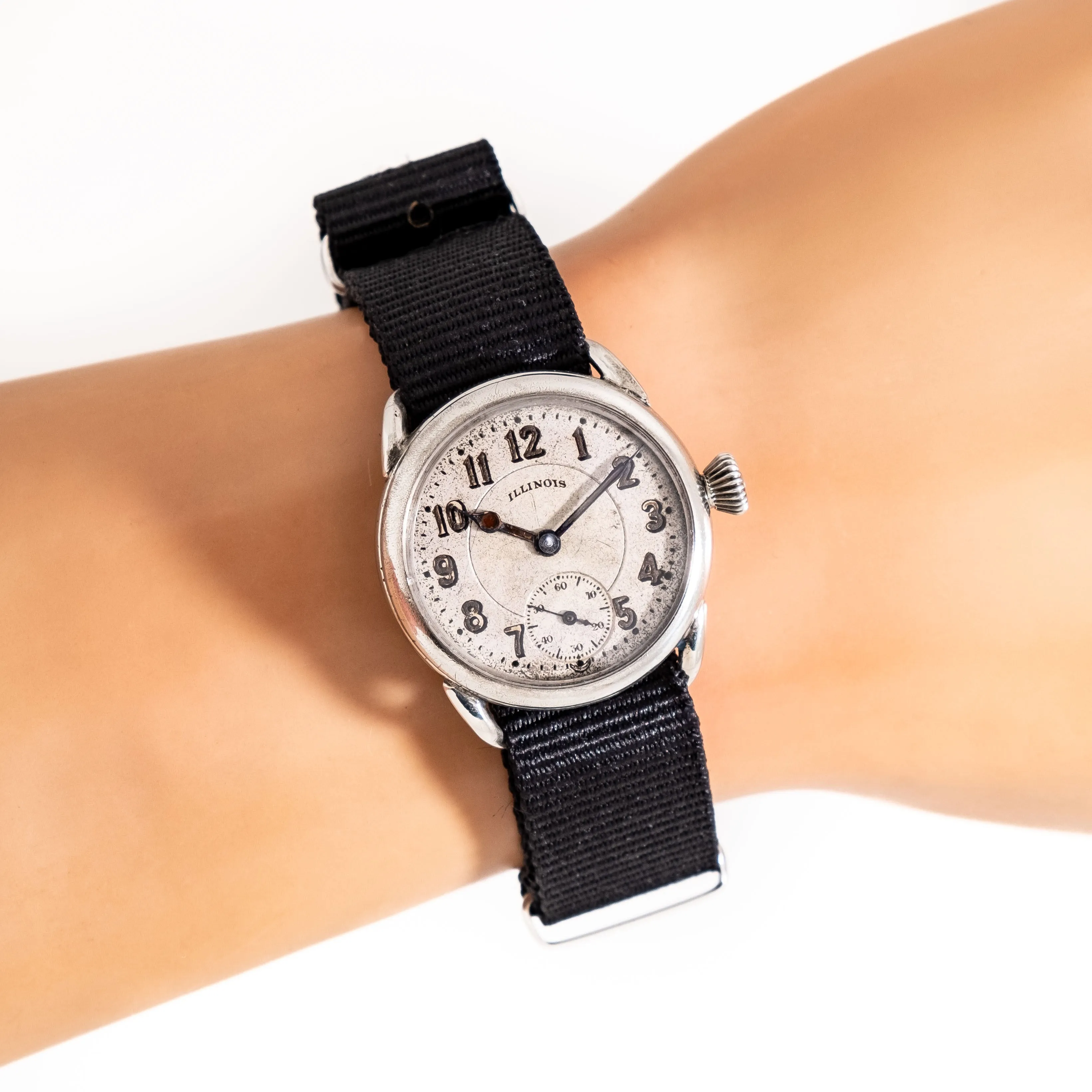 1917 Vintage Illinois Model 4 Nickel Plated Silver Watch (# 15265)