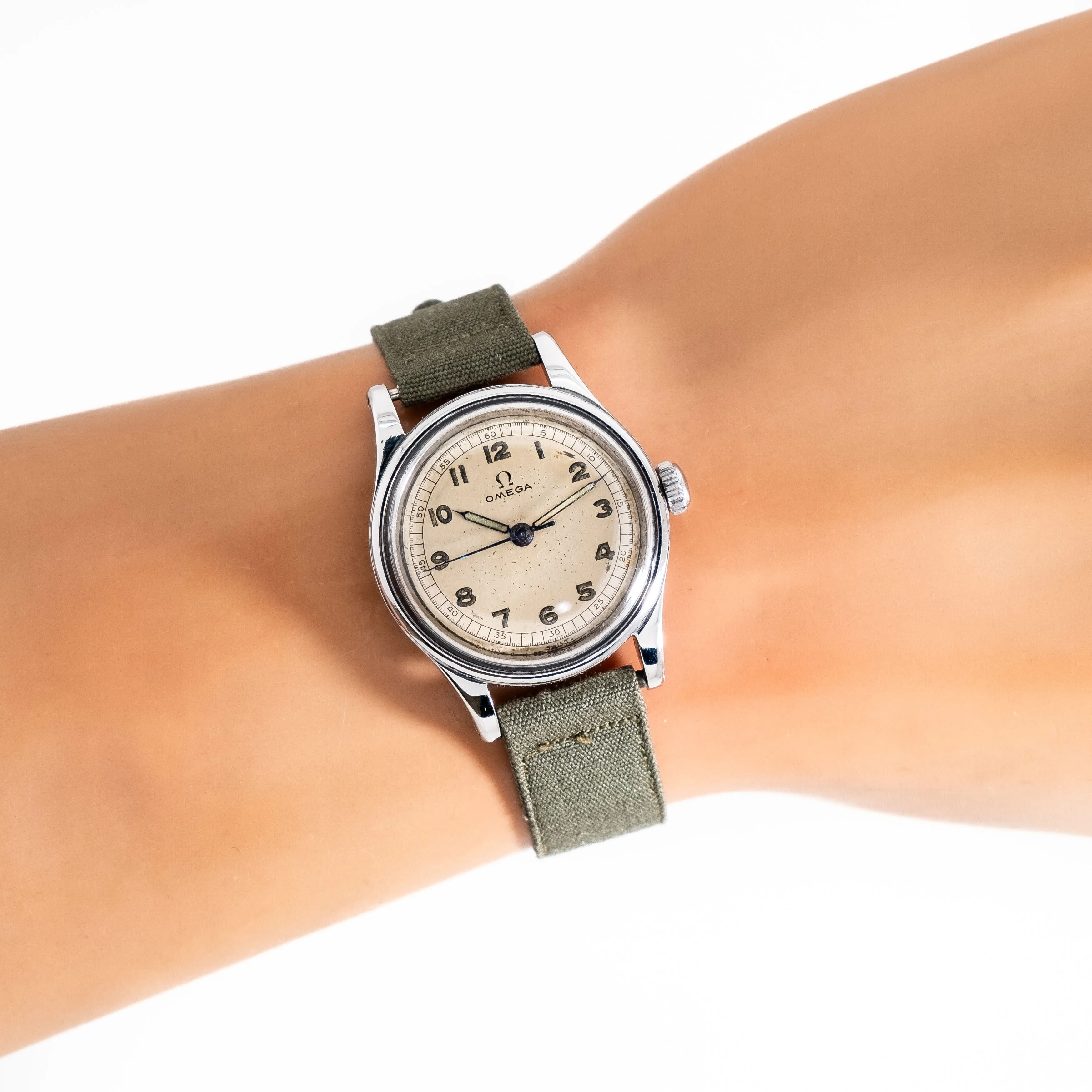 1942 Vintage Omega Cal. R17.8 SC Military Style Manual Winding Stainless Steel Watch (# 15327)