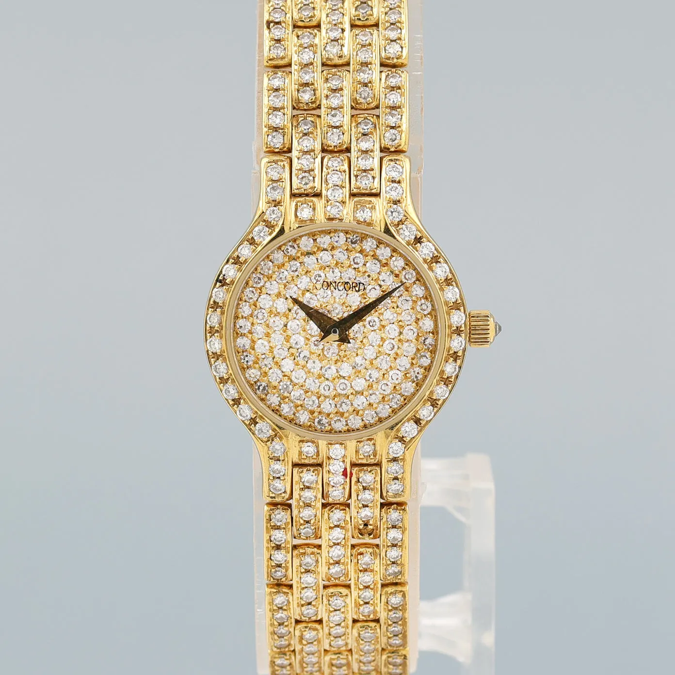 Ladies Concord 18k Yellow Gold 21mm 6.25ct Pave Diamond 59-62-264 Watch