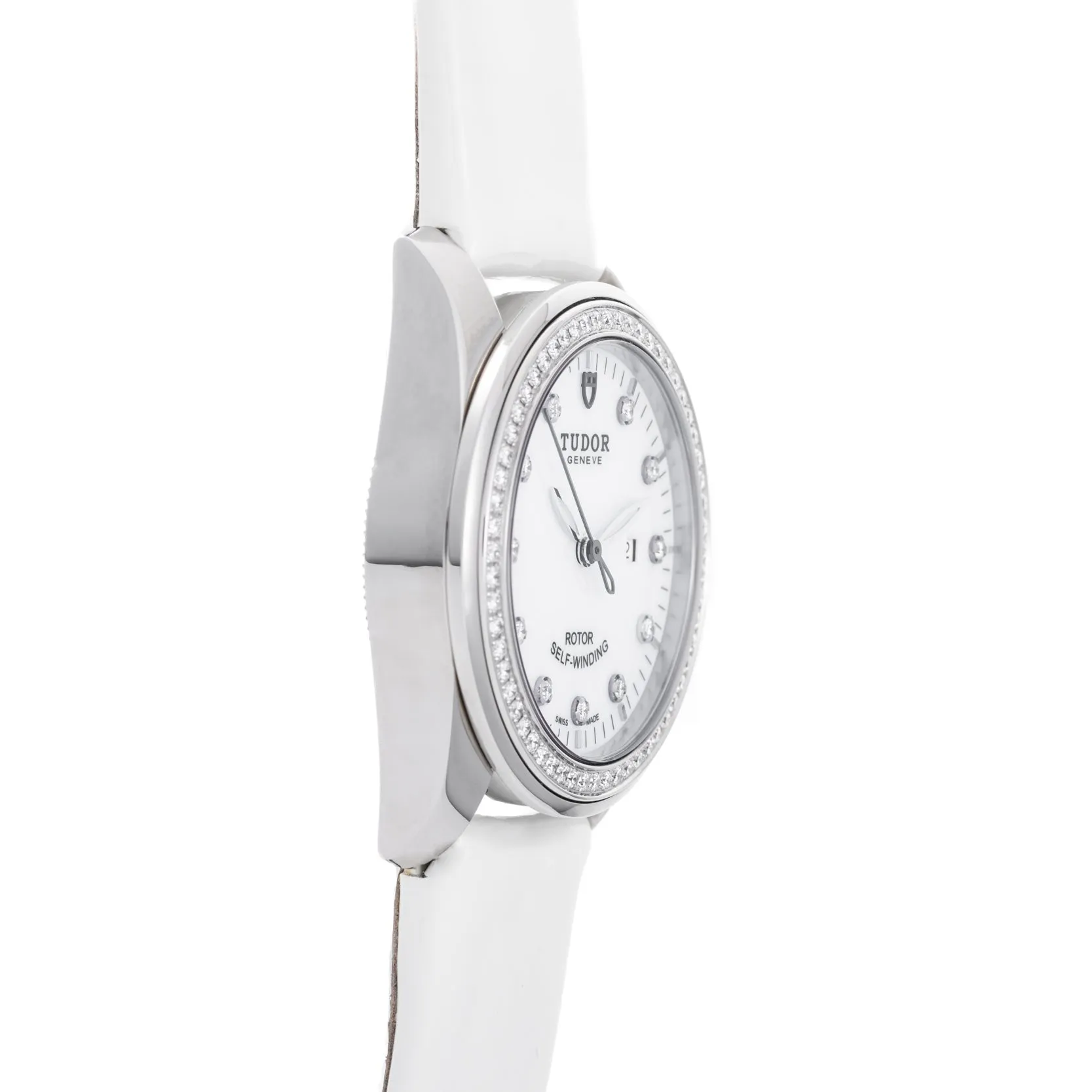 Tudor Glamour Date
